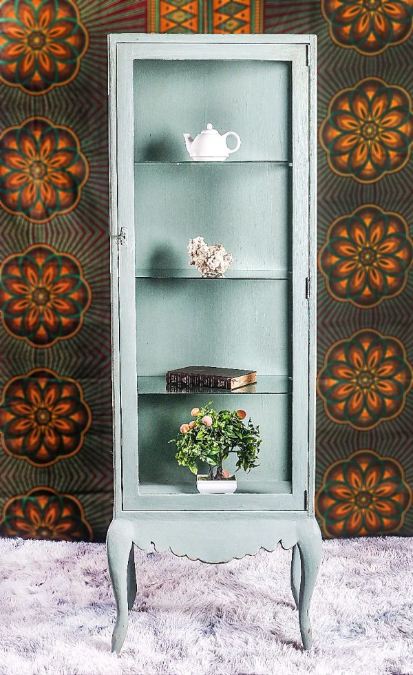 Retro White cabinet